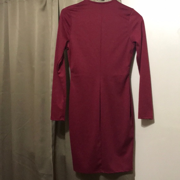 Dark red  dress - Picture 2 of 3